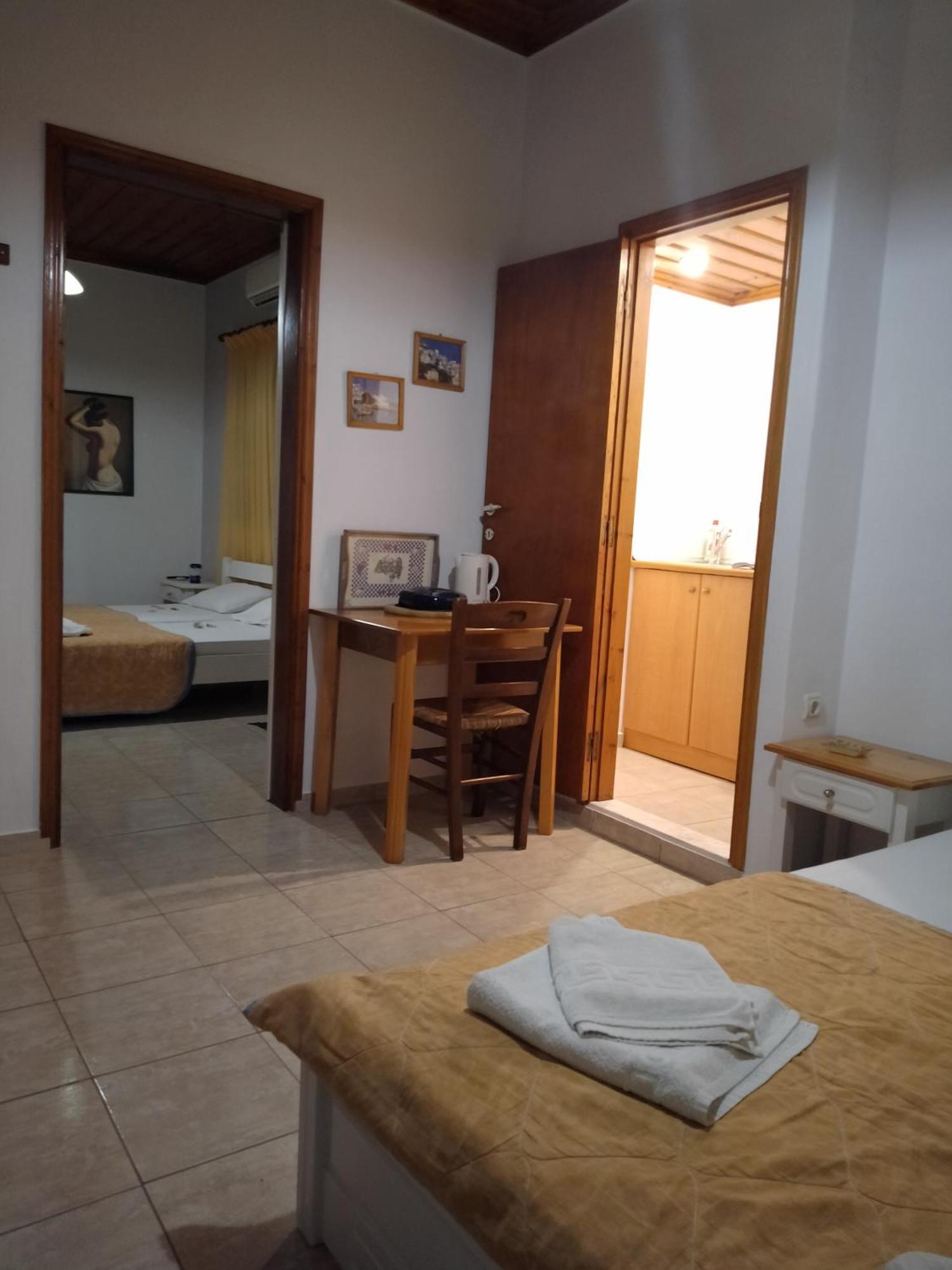 Alexandra Studios ستافيلوس المظهر الخارجي الصورة
